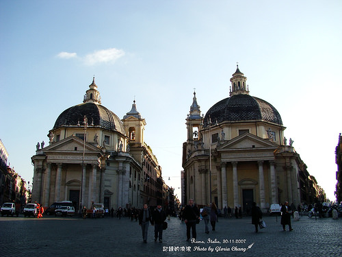 Twin churches in Piazza del Popolo