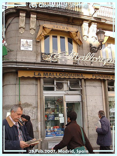 La Mallorquina, a pastry shop standed there over 100 years