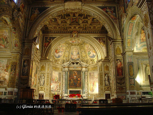 Interior of Santa Susanna