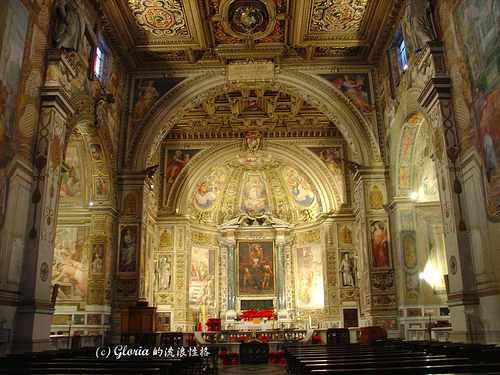 Interior of Santa Susanna